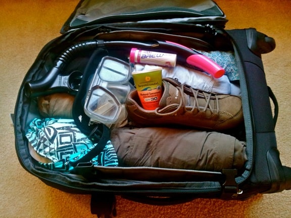 Green Global Travel Packing Checklist: Warm Weather Gear