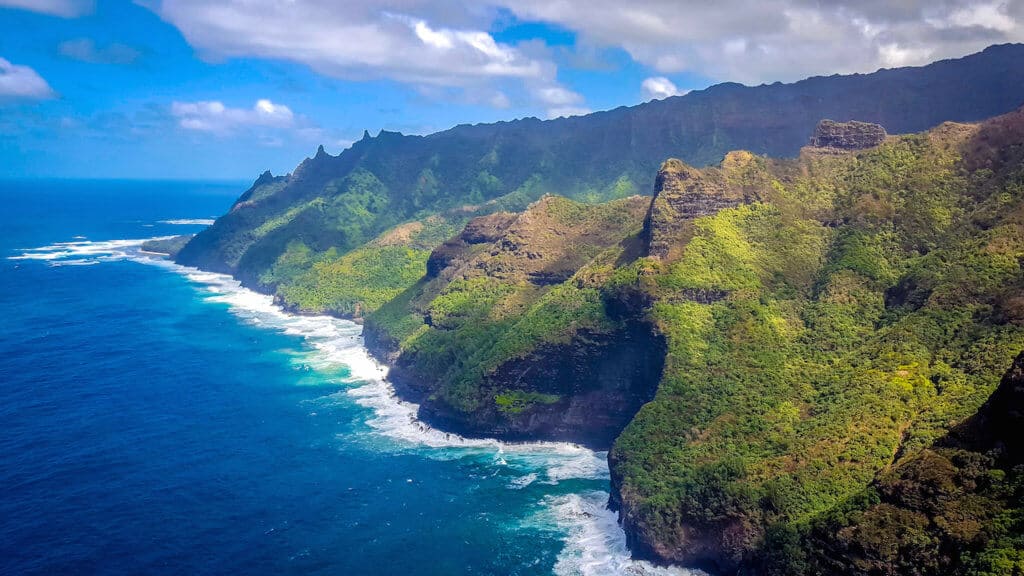 Napali Coast Sightseeing in Kauai, Hawaii