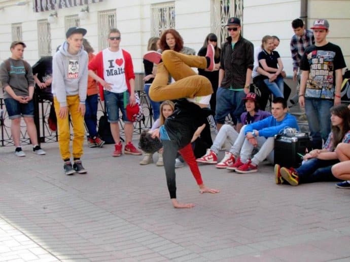 Московский подросток. Москва для подростков. Художественная Москва для подростков. Тинейджеры Москвы. Китай город Москва подростки.