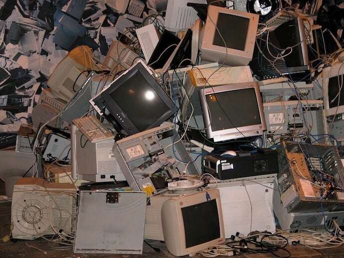 Ways to Reduce Garbage - Recycle Electronics