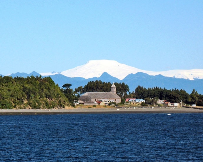 Chilean Fjords Cruise -hiloé