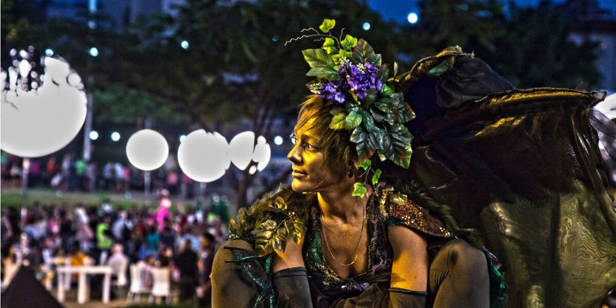 The Best Mardi Gras Balls, Parades & Parties (An Insider's Guide) via @greenglobaltrvl