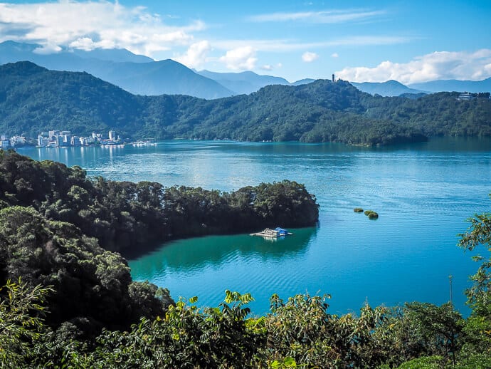 Taiwan tourist attractions -Sun Moon Lake