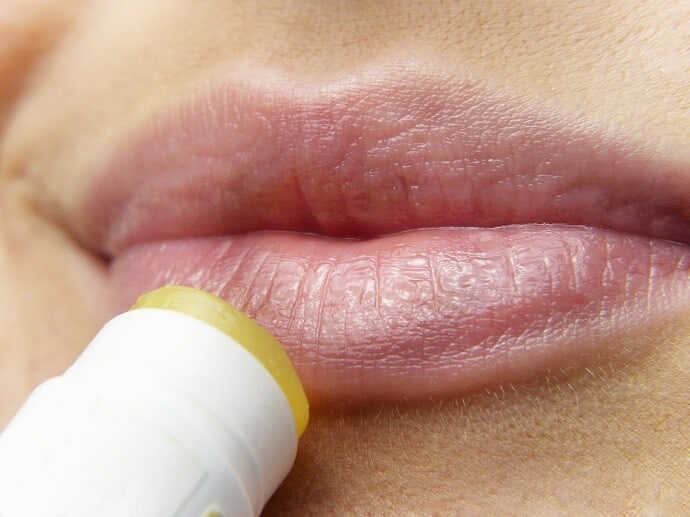 How to make Natural Lip Balm