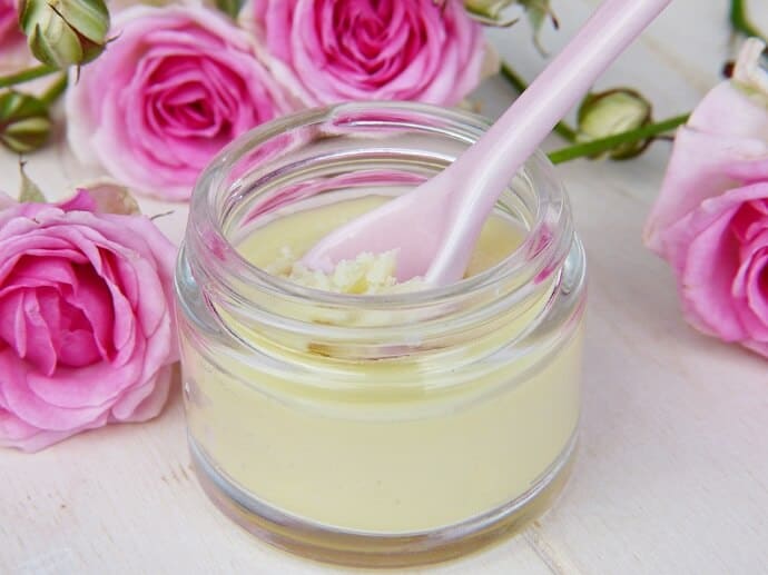 How to make Natural Moisturizer image by silviarita from Pixabay