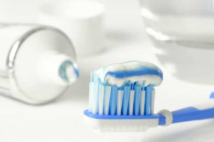 How to make Natural Toothpaste image by Bruno Glätsch from Pixabay