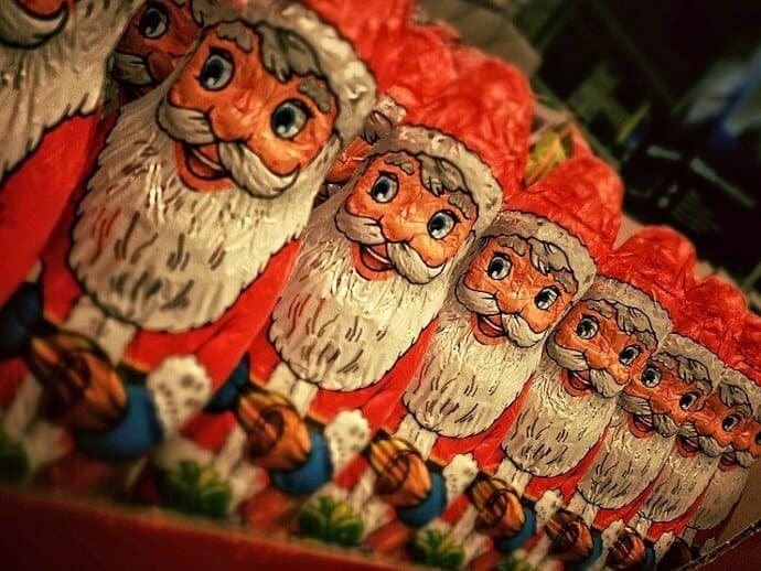 Santa Claus figures