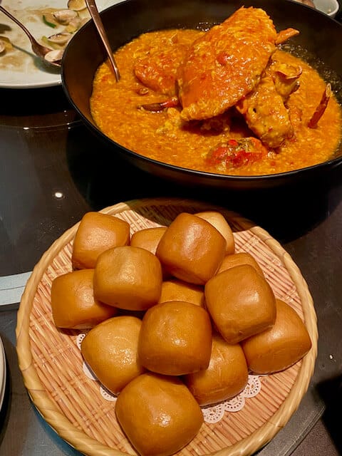 Sing Chili Crab and Mantou