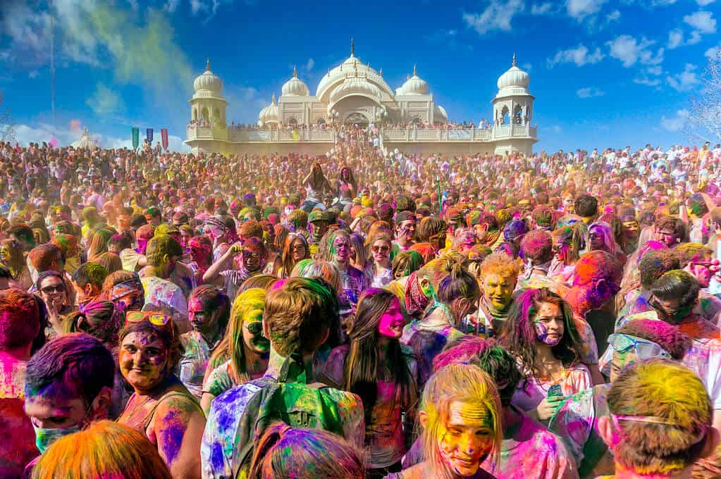 The 20 Best Cultural Festivals Around the World - FastTreck Travels Blog: Budget Travel Tips 