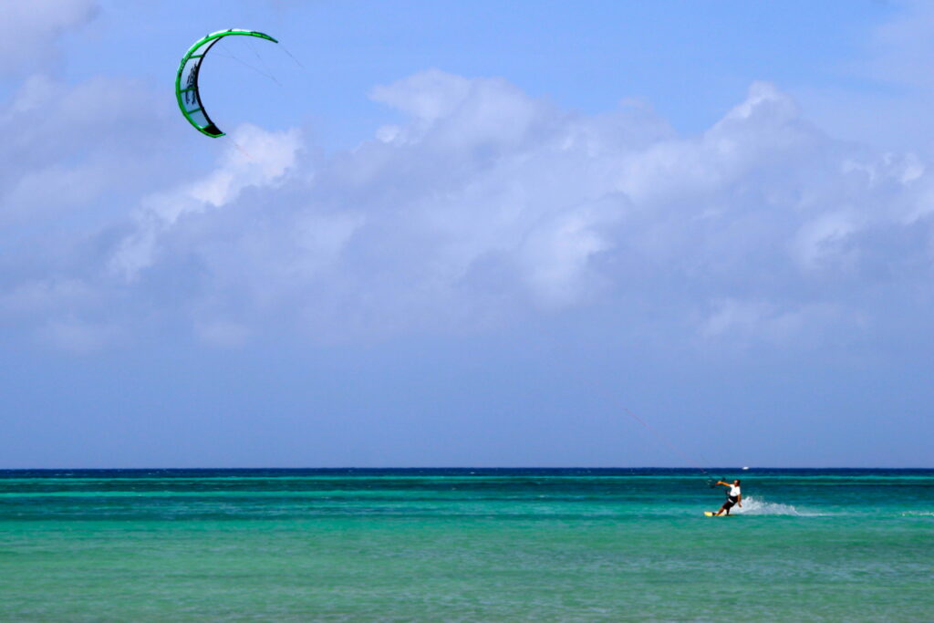 Kitesurfing in Aruba, one of the safest Caribbean islands to Visit