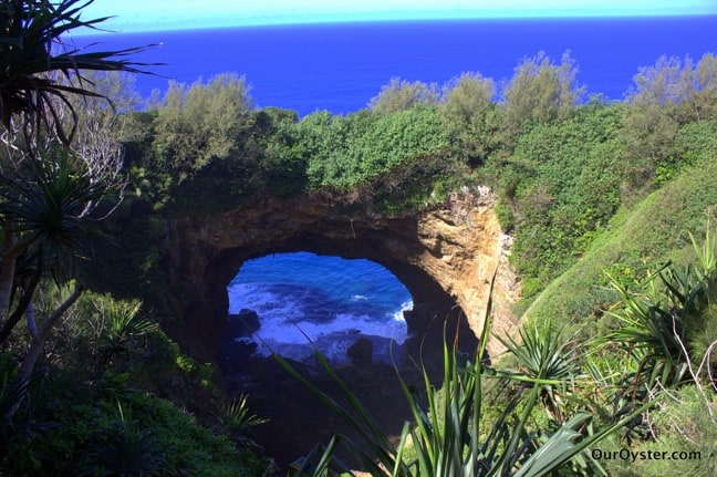 Hiking Eua Island, Tonga