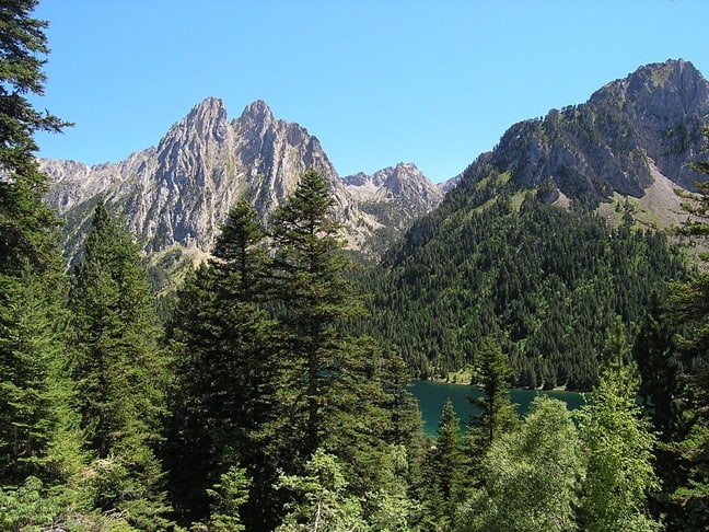 San_Mauricio_lake_spanish_pyrenees