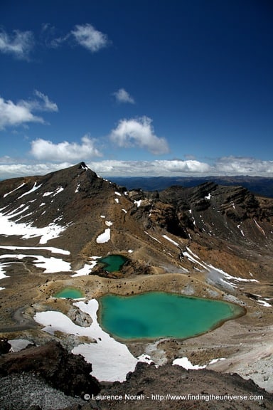 Emerald-lakes-Tongariro-New-Zealand