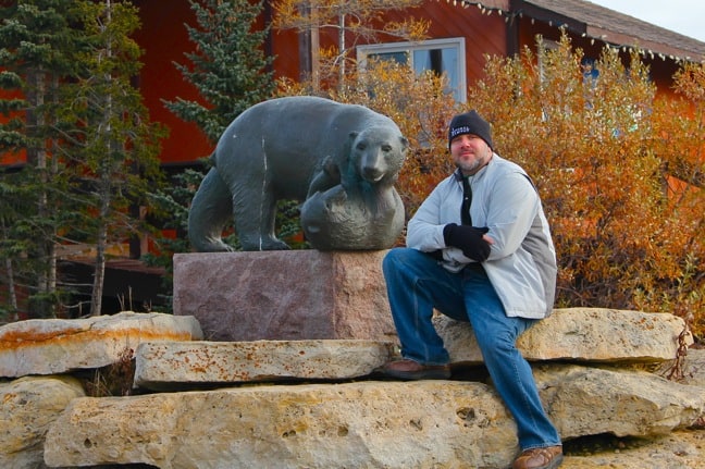 Polar_Bear_Statue_Churchill_Manitoba