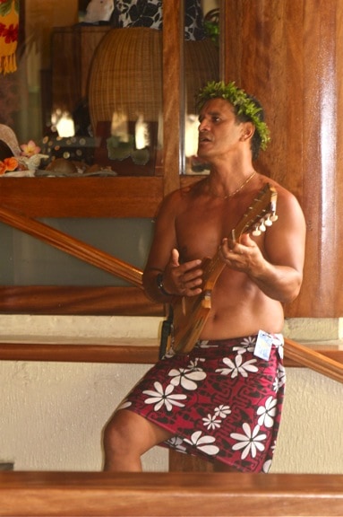 Ukelele Serenade, Moorea