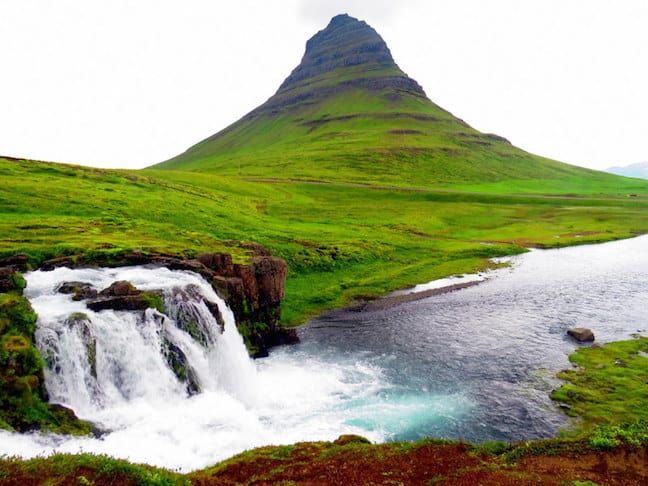 Kirkjufellsfoss Waterfall iceland