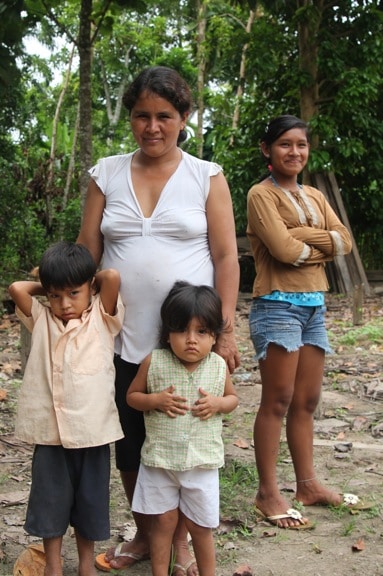 Ribereños Family in the Peruvian Amazon