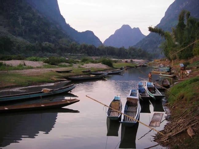 Muang Ngoi long boats