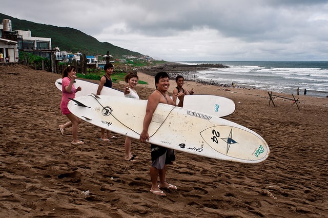 What to do in Taipei -Surfing at Jinshan, Taipei